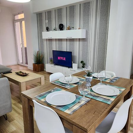 2E Apartment Myslym Shyri Tirana Buitenkant foto